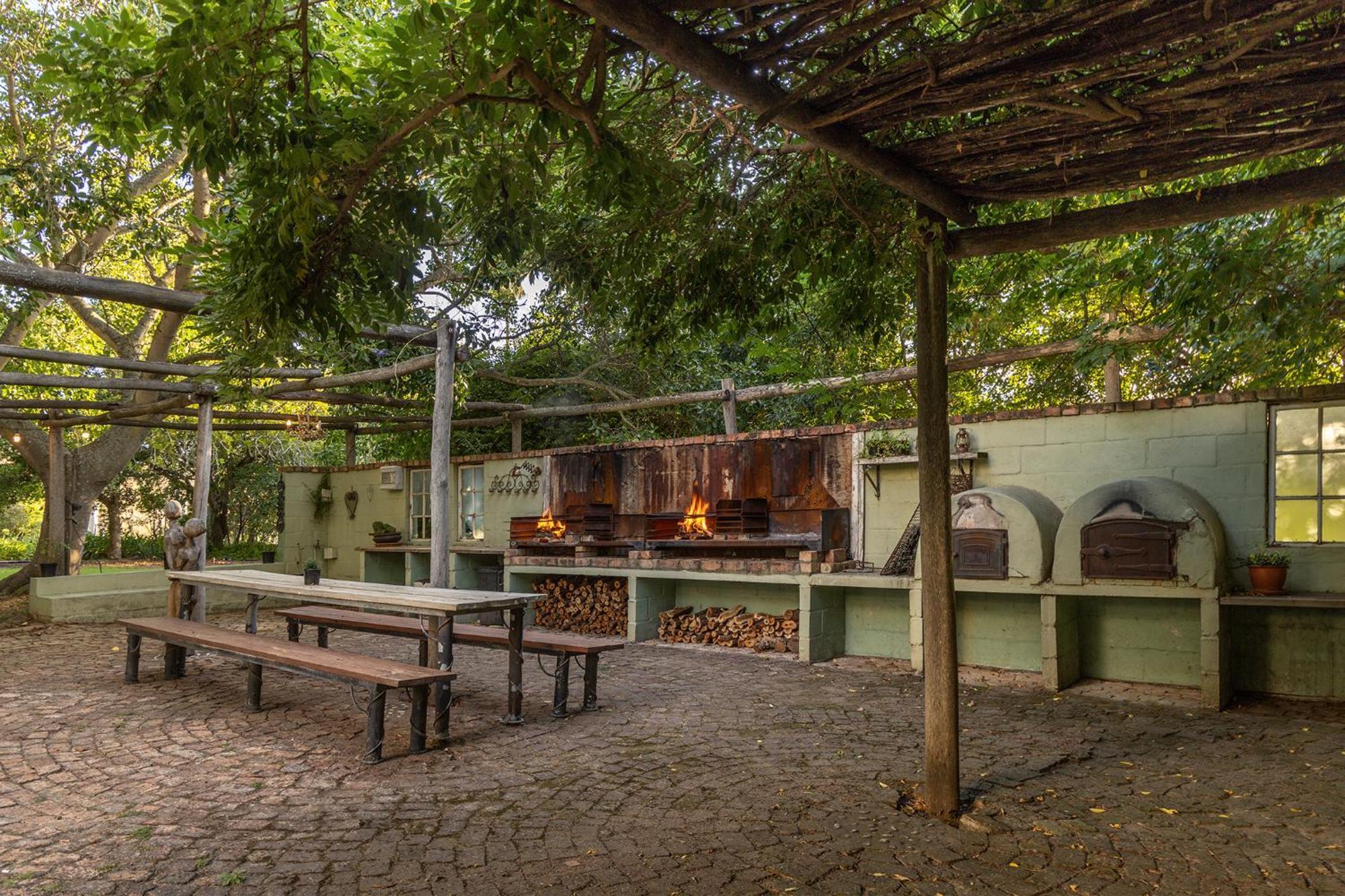 Parque de Campismo The Huts - Glamping At Grace *